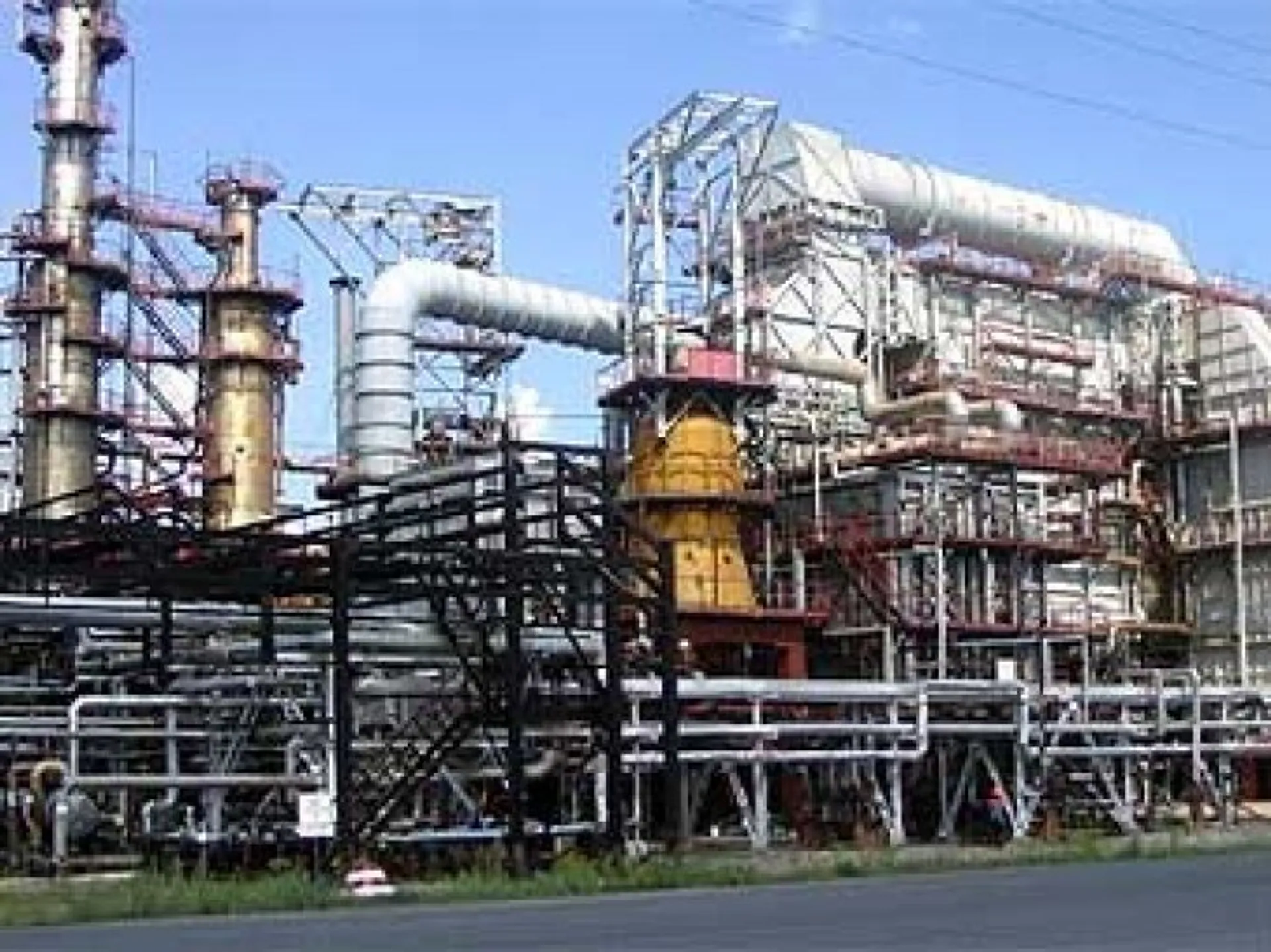 Капитал - Нефтяной завод в Атырау получит $252 млн.