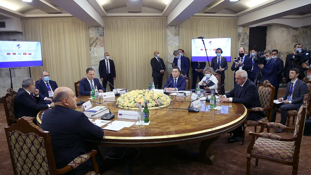 Капитал - Аскар Мамин предложил создать Евразийскую товаропроводящую систему