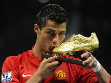 10 самых дорогих трансферов в футболе