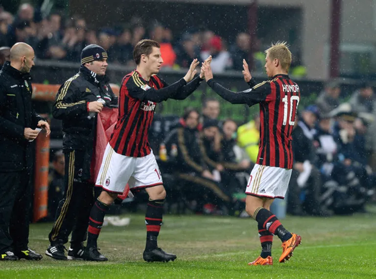 Капитал - Футбольный клуб «Милан» стоит 1 млрд евро