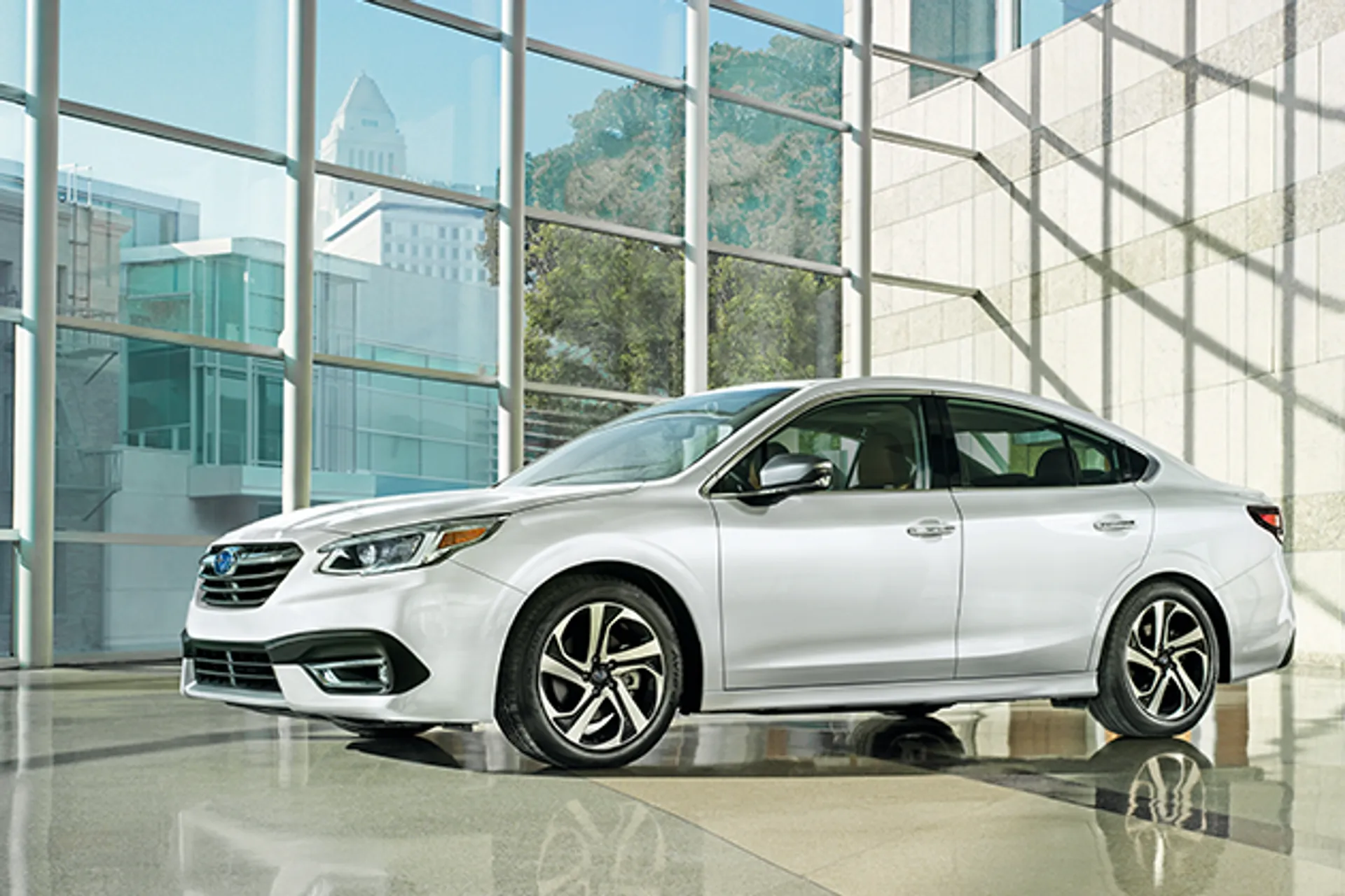 Капитал - Обзор нового Subaru Legacy и парочки «заряженных» BMW – X3 M и X4 M