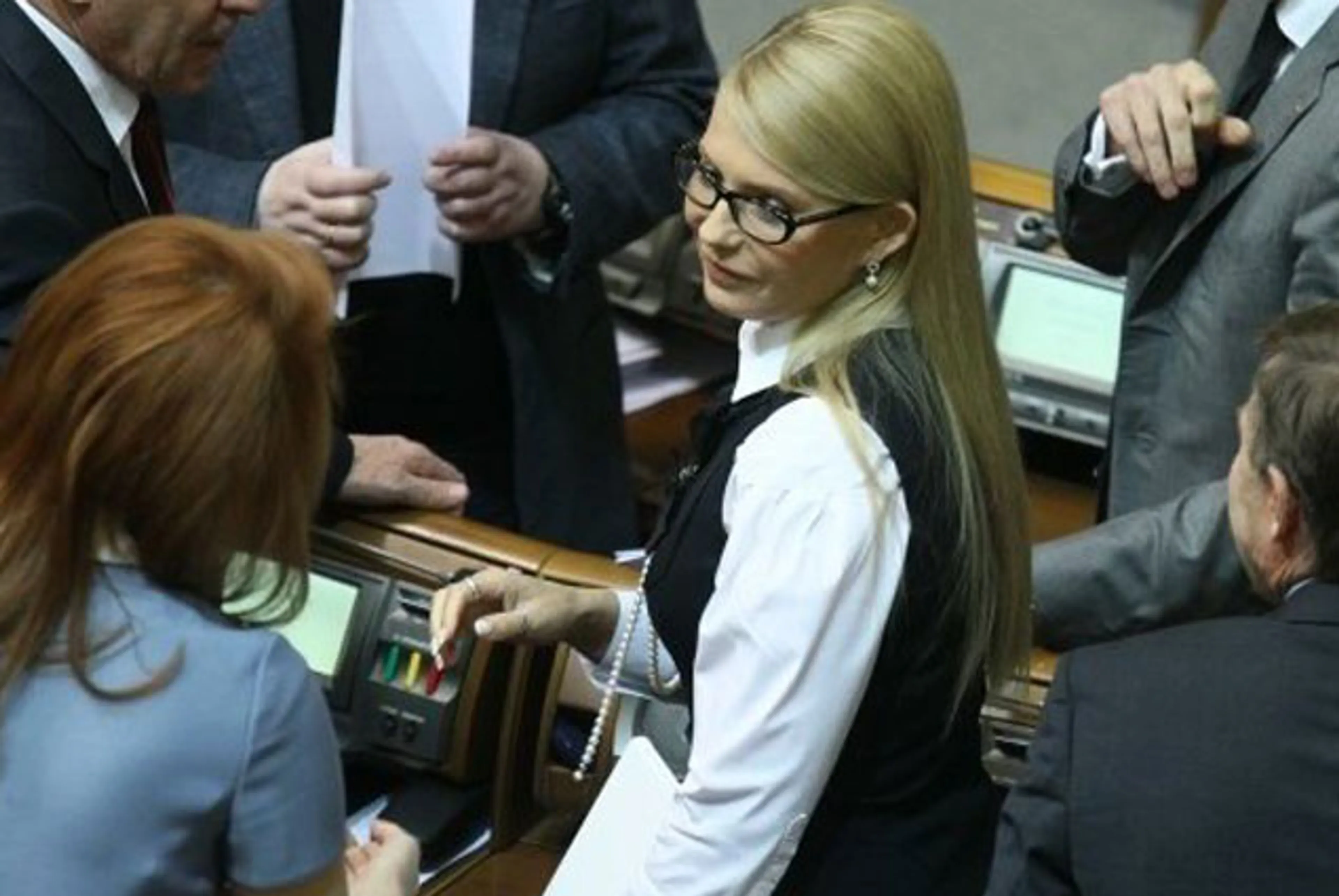 Капитал - Юлия Тимошенко призвала Раду уволить Арсения Яценюка