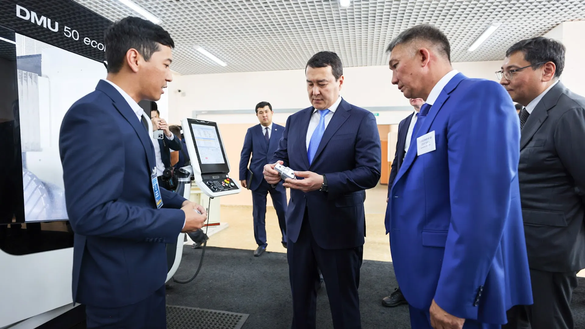 Капитал - Развитие IT-кластера открывает новые возможности для казахстанцев - Алихан Смаилов