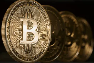 Капитал - В РФ биткоины приравняли к финансовой пирамиде