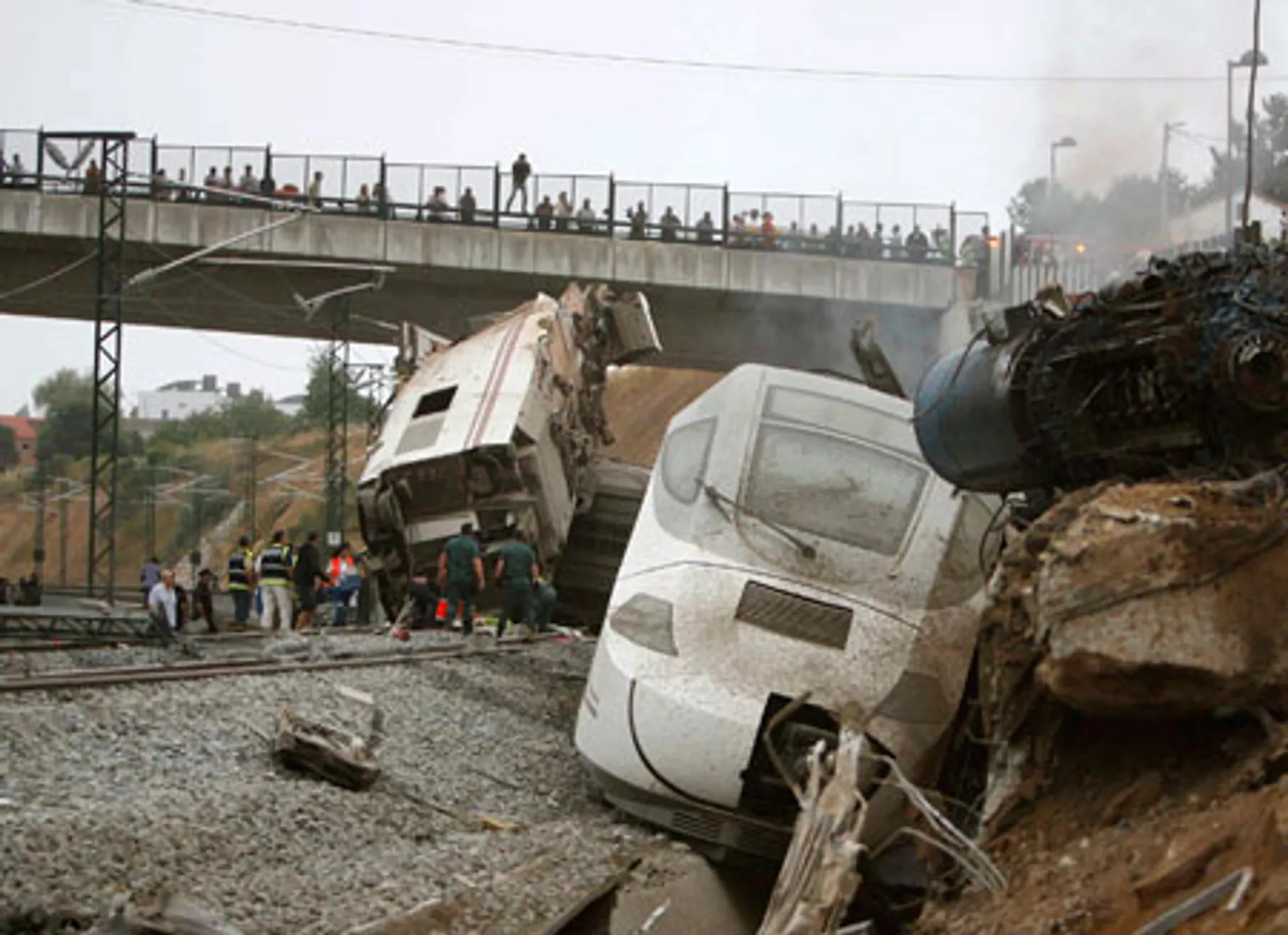 Капитал - Выявлена причина крушения поезда в Испании