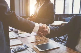 Капитал - С начала года в мире было объявлено о 25 мегасделках