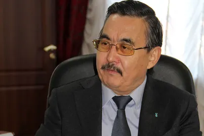 Капитал - Айкан Аканов освобожден от должности ректора КазМНУ