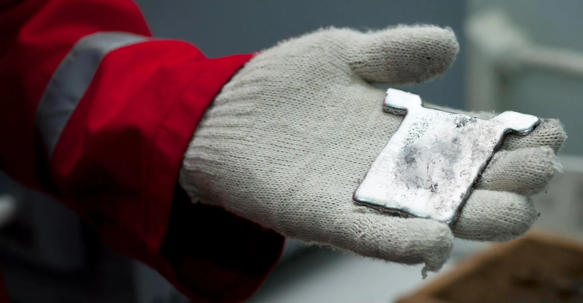 Капитал - Кому-то политические дивиденды, а кому-то экономические потери