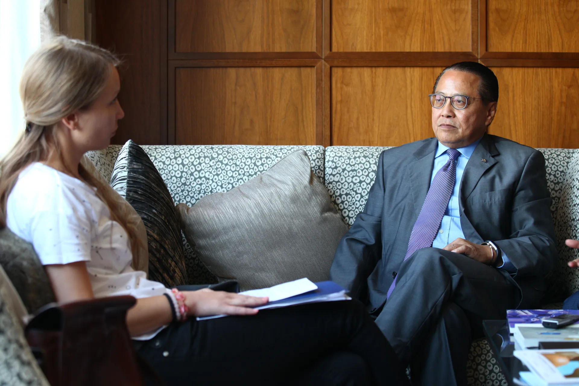 Капитал - Банки: между молотом и наковальней