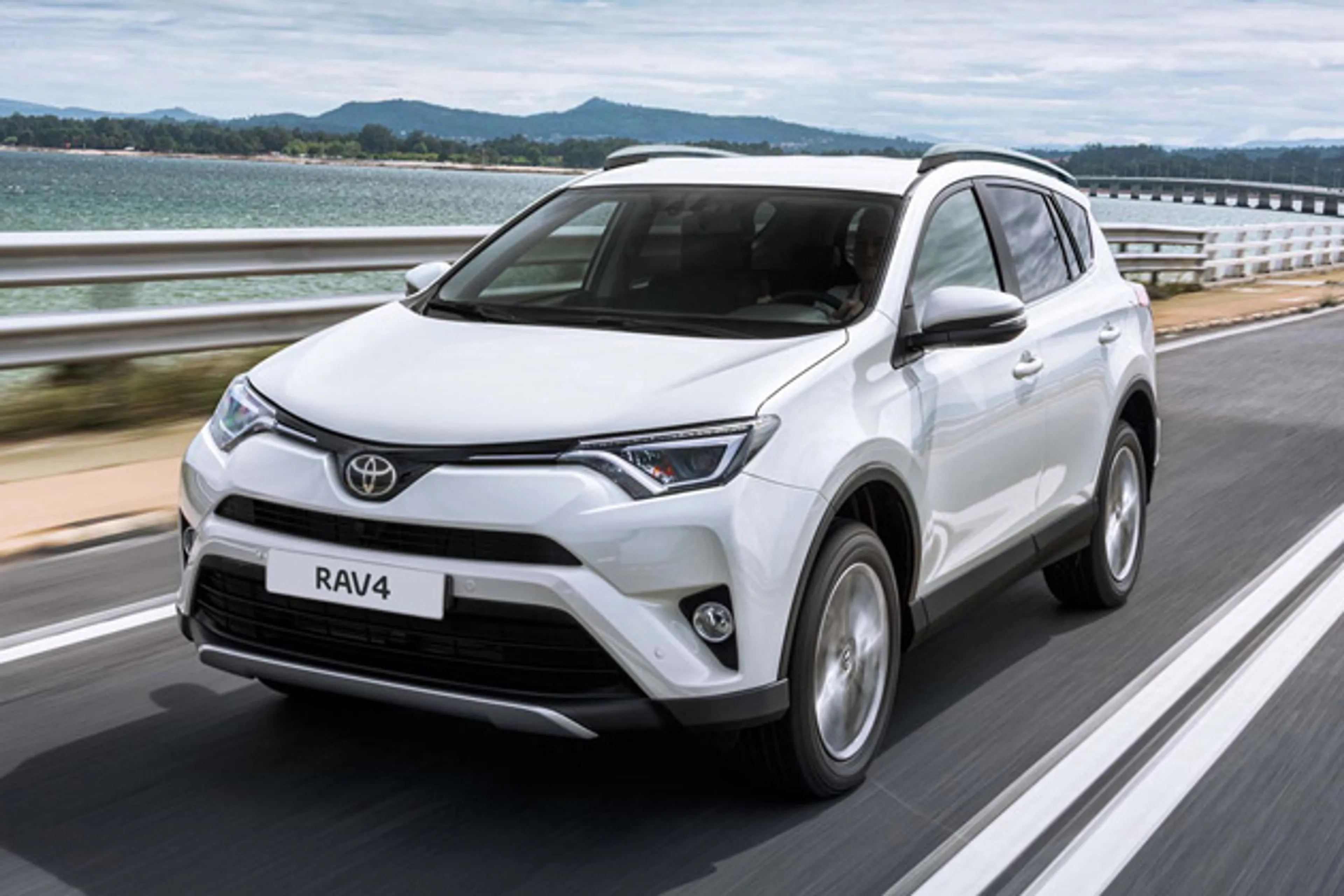 Капитал - Toyota RAV4 самый продаваемый в мире кроссовер