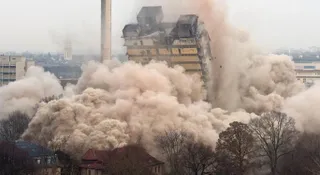 Капитал - В Германии взорван небоскреб