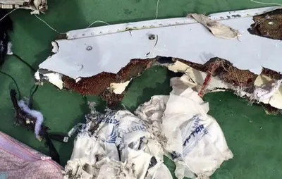 На обломках лайнера EgyptAir найдены следы тротила