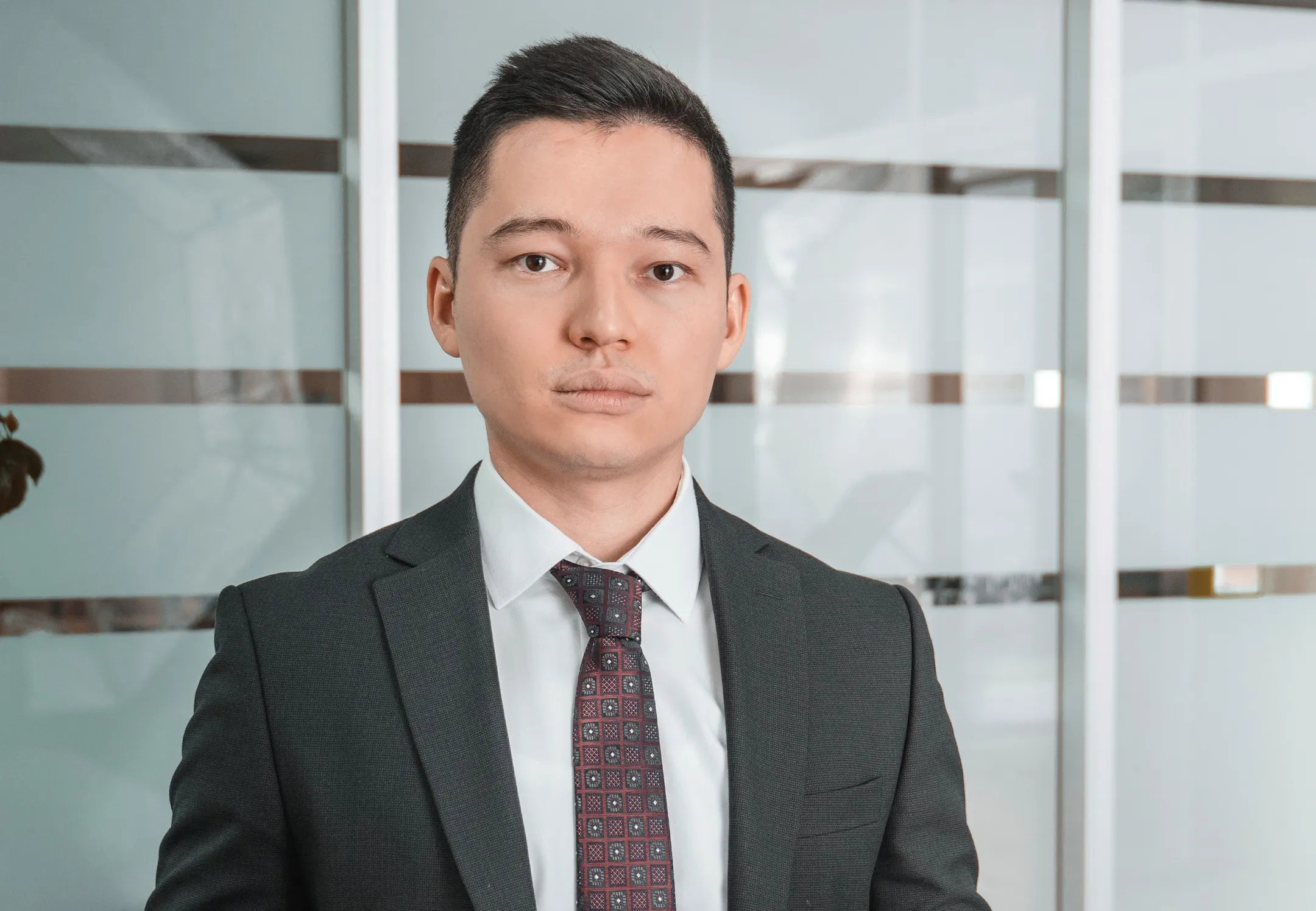 На фото: Азамат Гумаров, руководитель юридической практики SCHNEIDER GROUP в Казахстане
