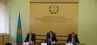 Капитал - Нацбанк готов сдерживать сильное укрепление тенге