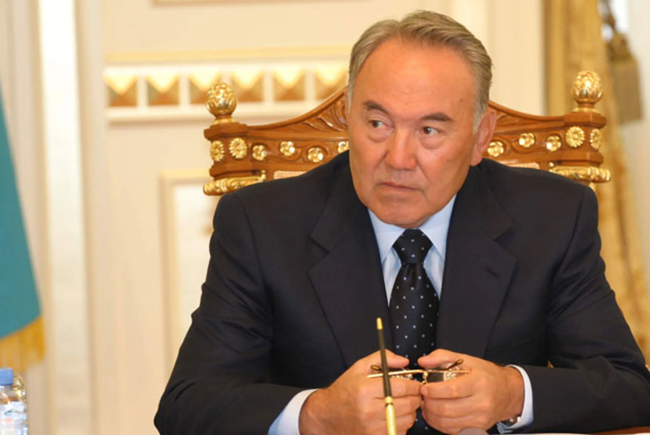 Нурсултан Назарбаев награжден Золотым знаком - Image Kapital.kz