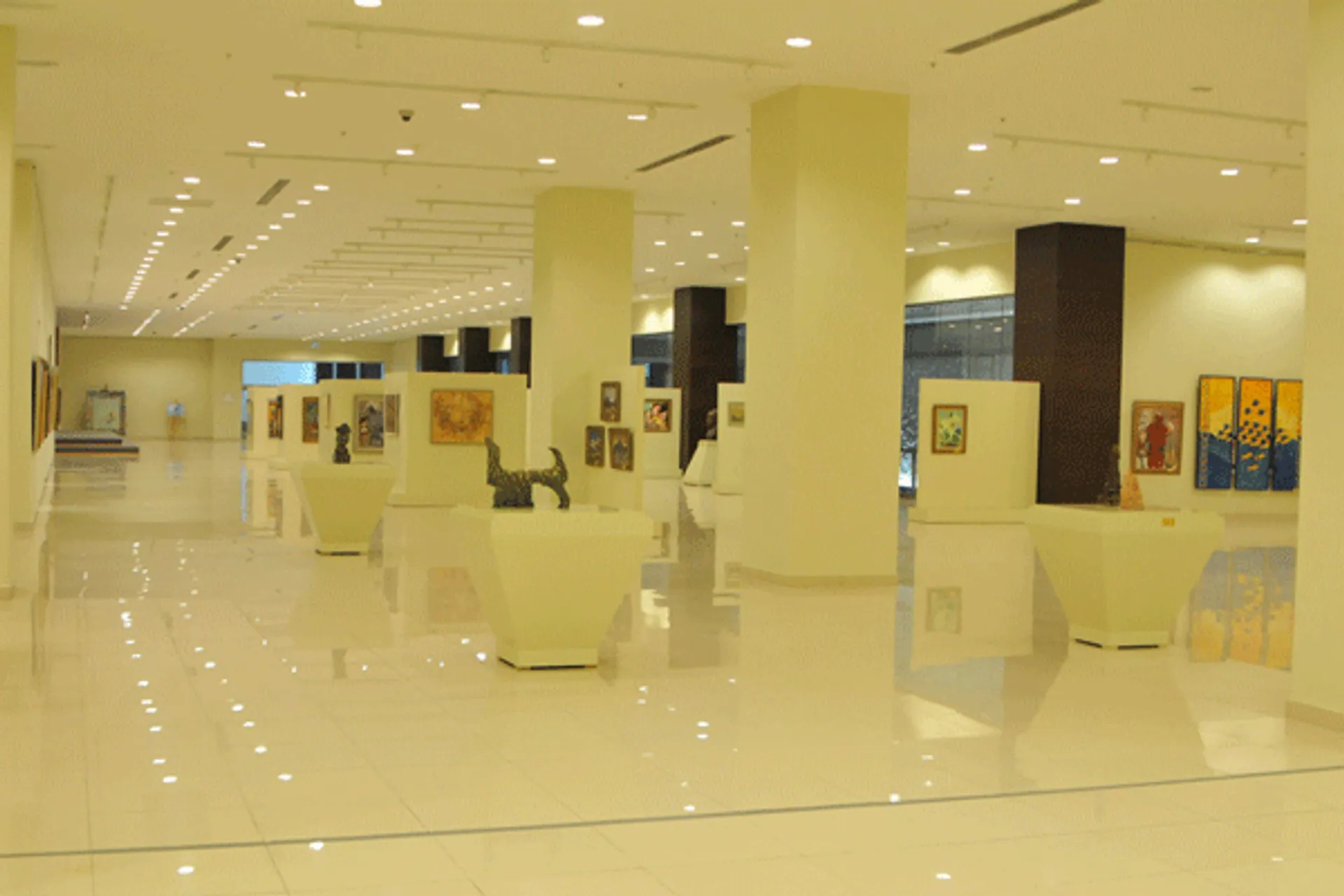 Капитал - В столице открылась выставка «От соцреализма до модерна»