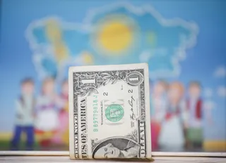 Капитал - В июне продажи доллара обменными пунктами достигли рекорда