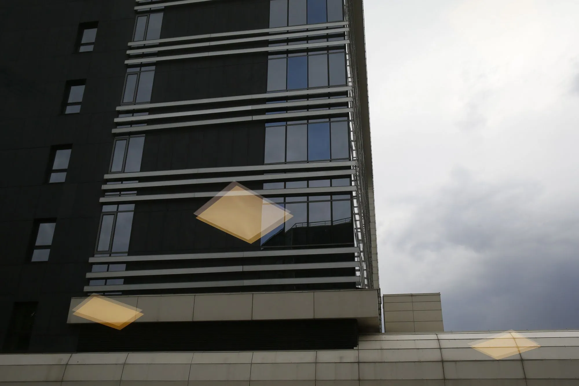 Подать заявку на жилье можно через портал orken.otbasybank.kz