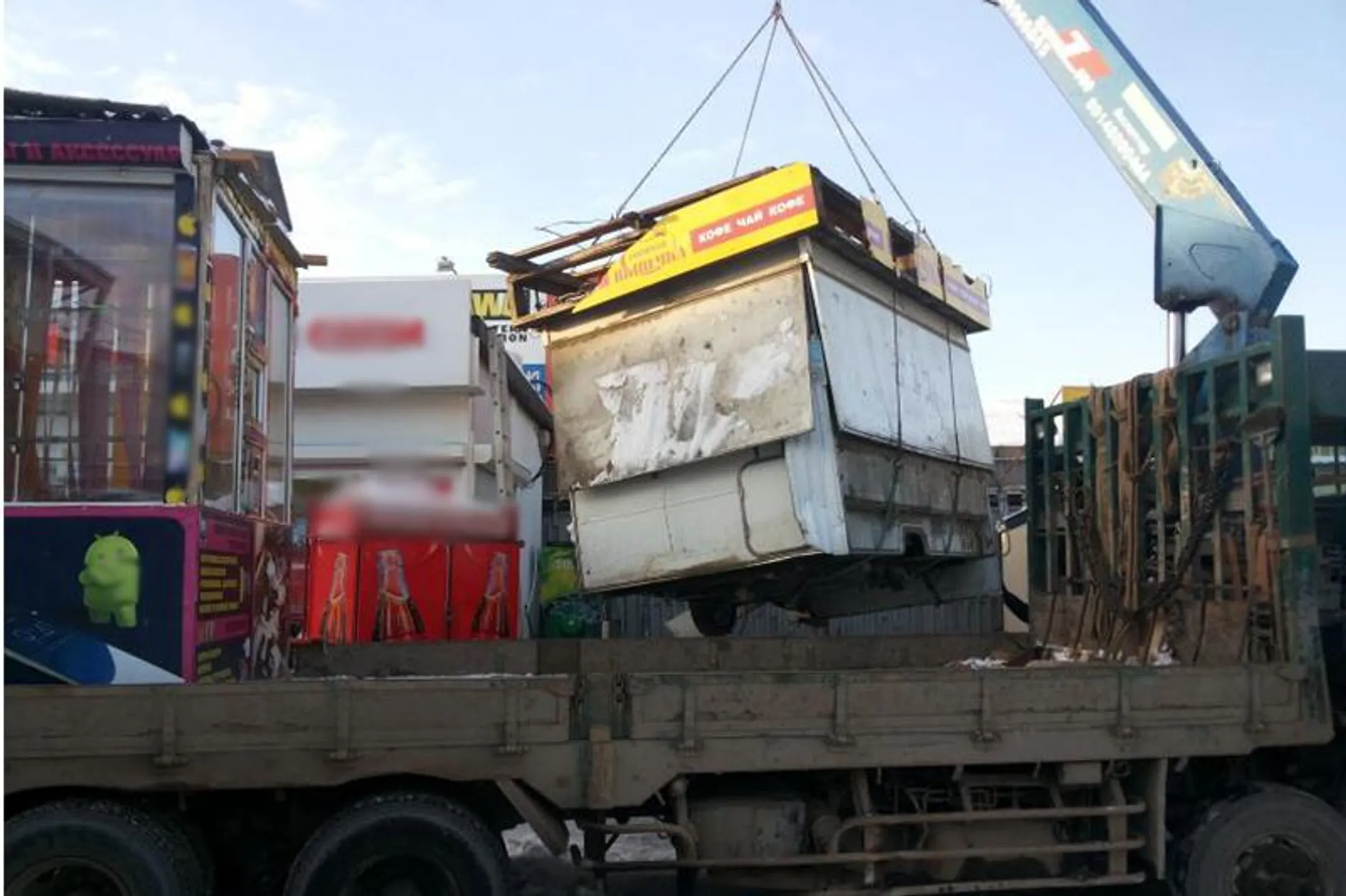 Три дня дали стихийным торговцам на сбор своего имущества в Шымкенте - Image Kapital.kz