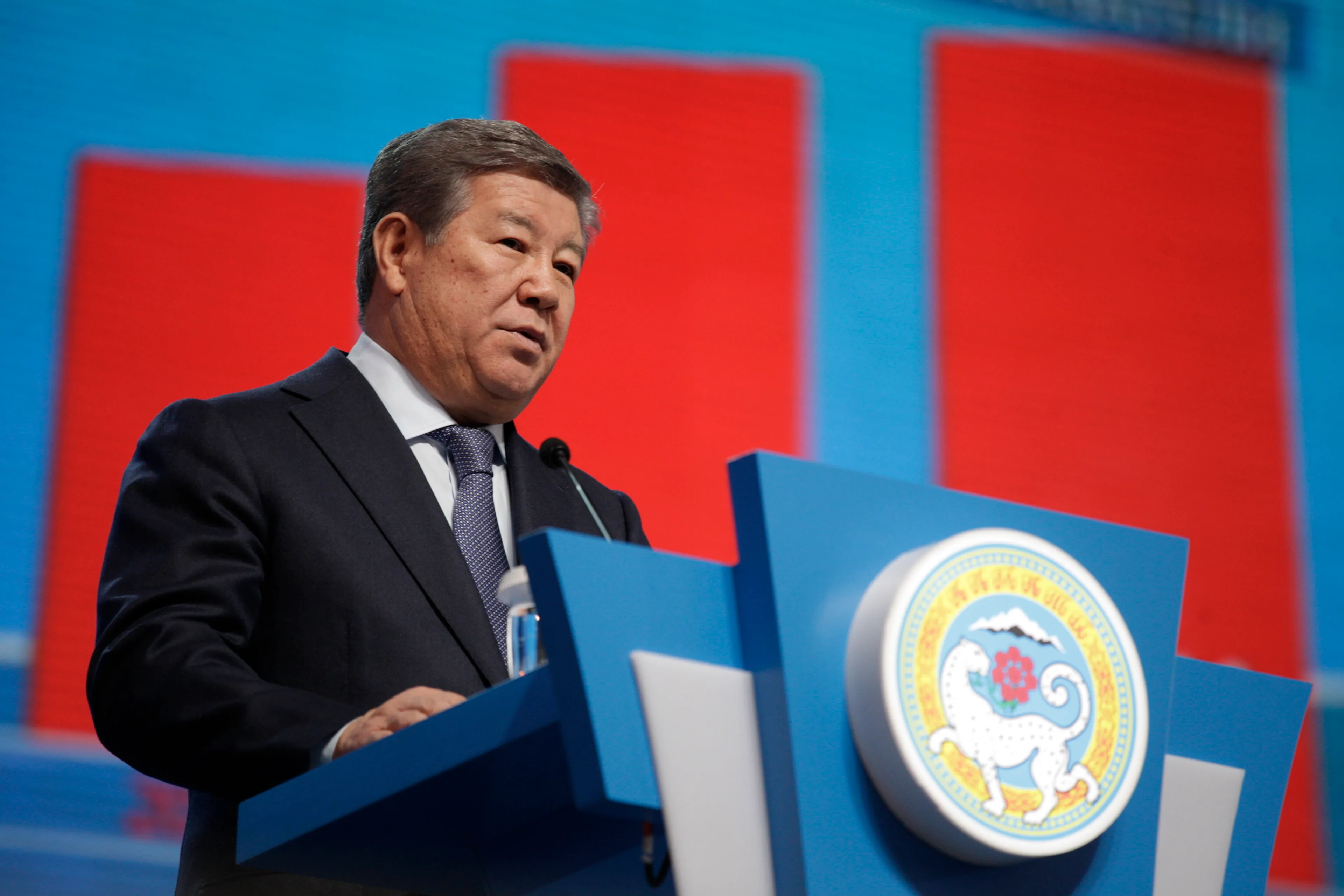 Капитал - Кто может позволить себе игру в гольф и полет на вертолете?