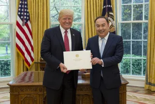 Капитал - Дональд Трамп за расширение казахстанско-американских отношений