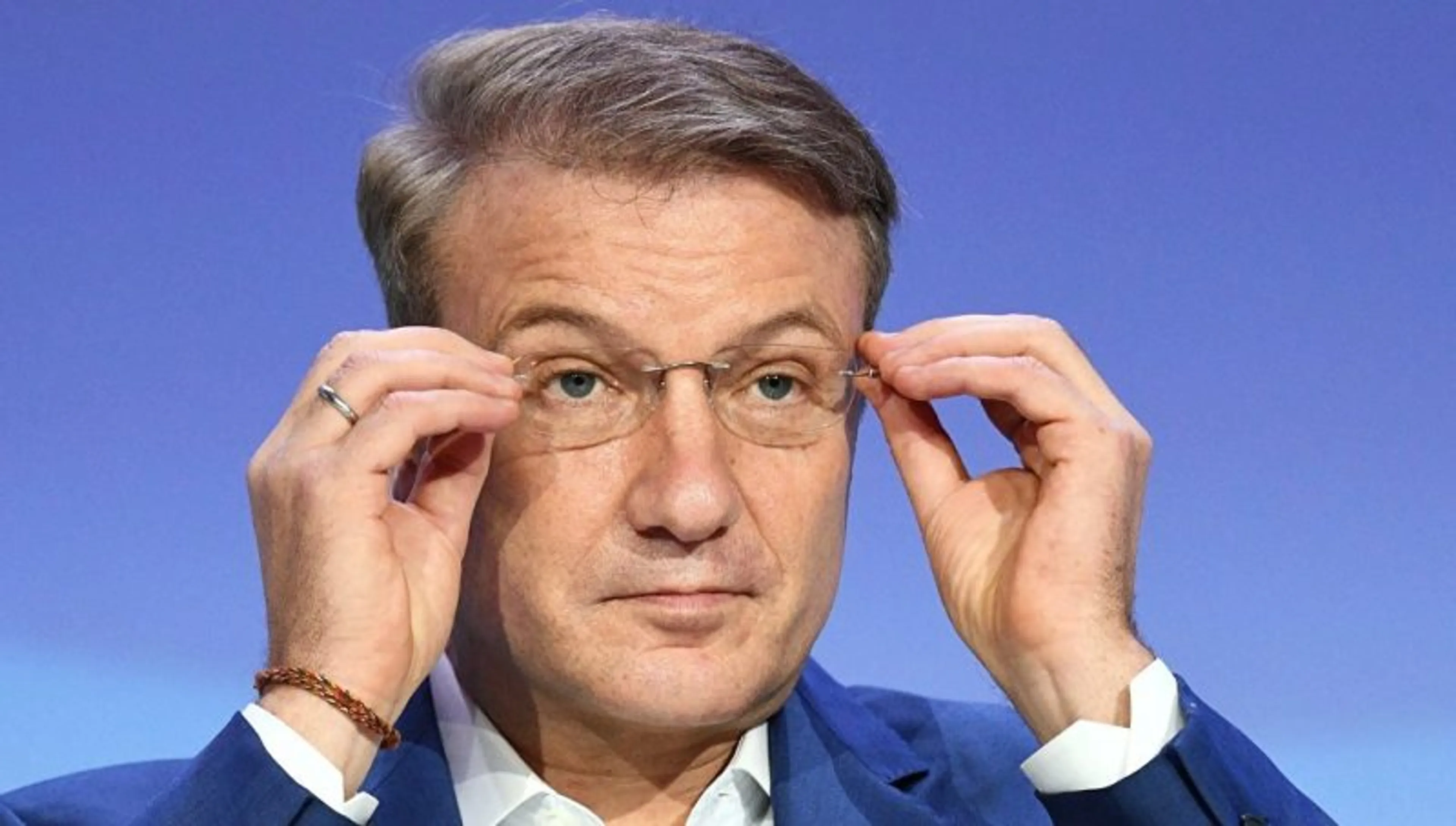 Капитал - Герман Греф: С рынка уходят слабые игроки