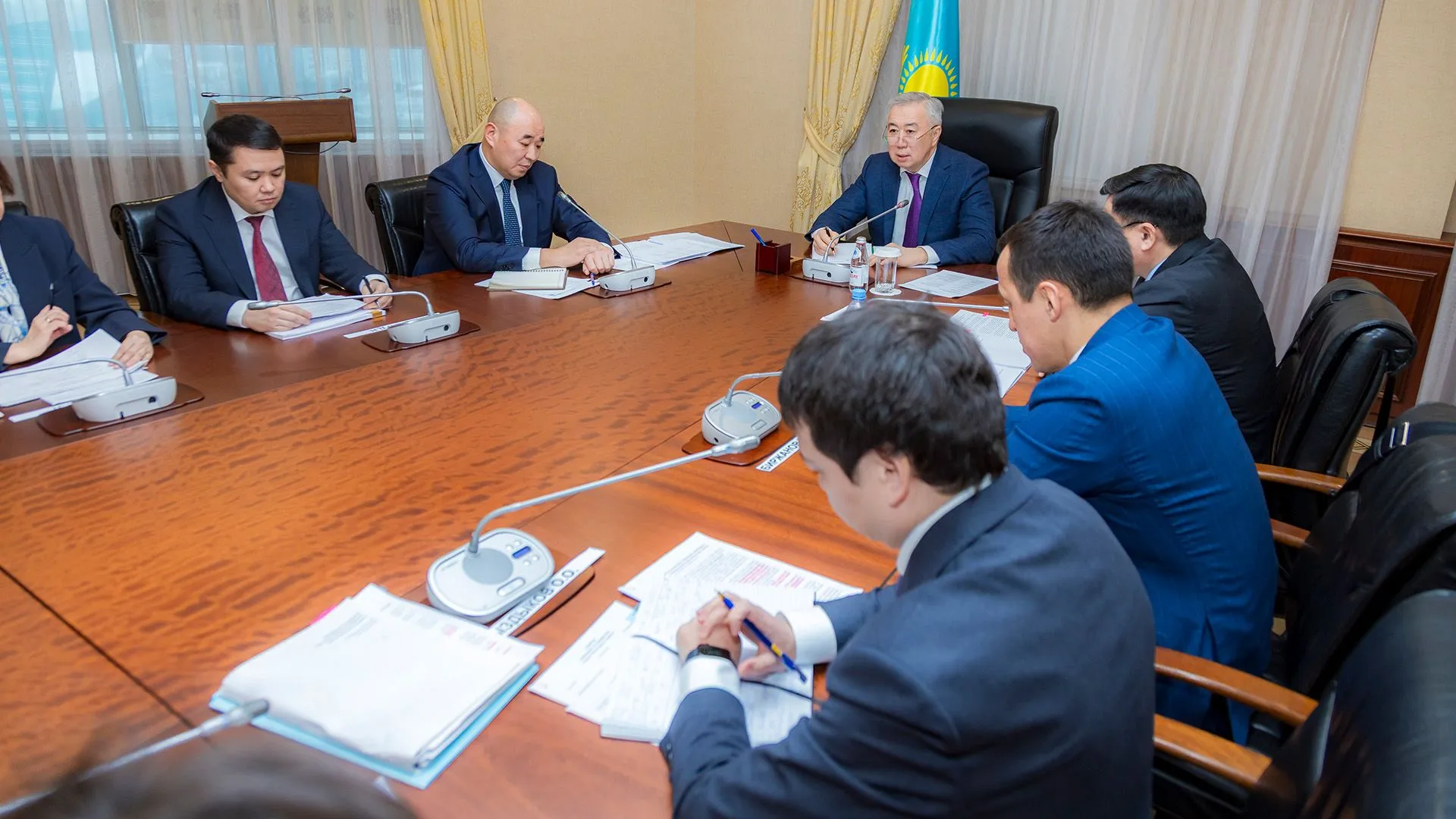 АФК поднимает вопрос отмены НДС по банковским гарантиям и факторингу