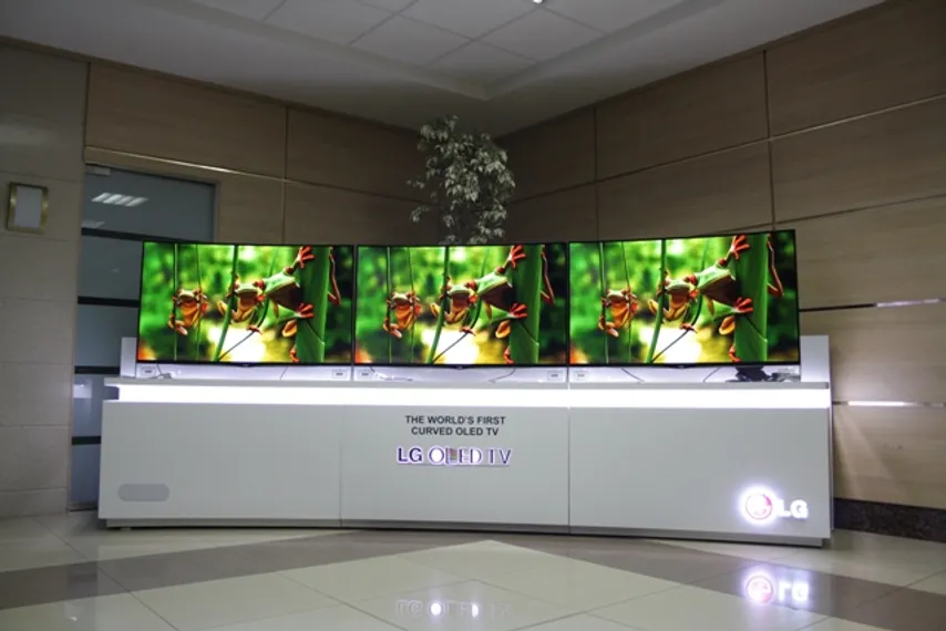 Капитал - В РК представлен первый в мире OLED телевизор от LG