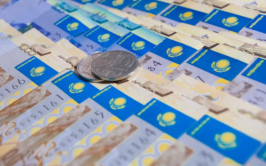 Капитал - Сбор страховых премий страховщиками вырос на 6,6%