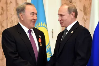 Капитал - Владимир Путин вручил Нурсултану Назарбаеву орден