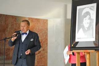 Капитал - Нурлан Смагулов подарил музею имени Кастеева картину Энди Уорхола