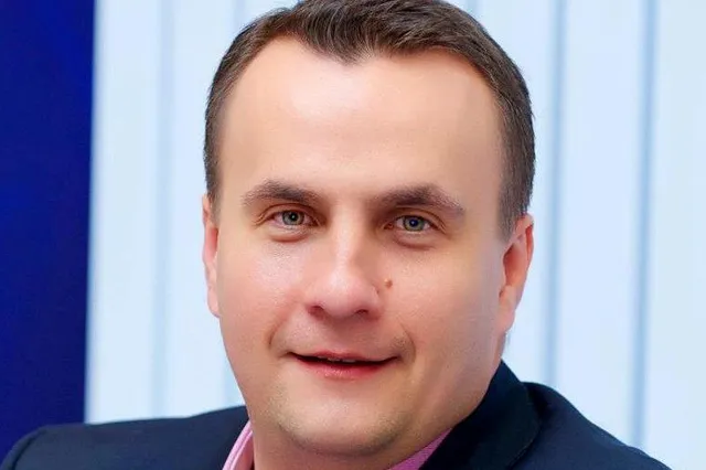 Главой Коммеск-Өмір стал Олег Ханин