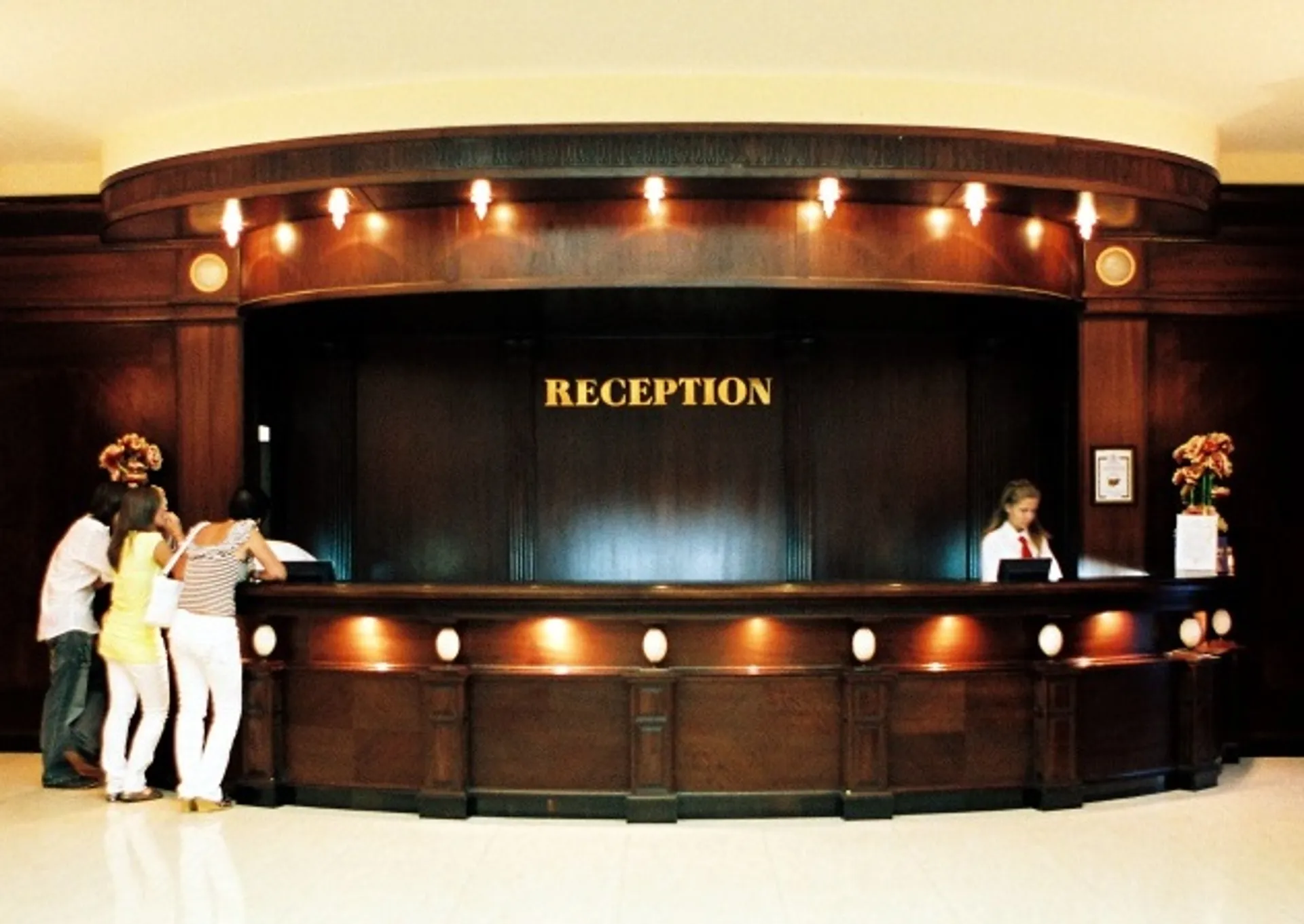 Капитал - Туристов из РК вынуждают дважды платить за турецкие отели