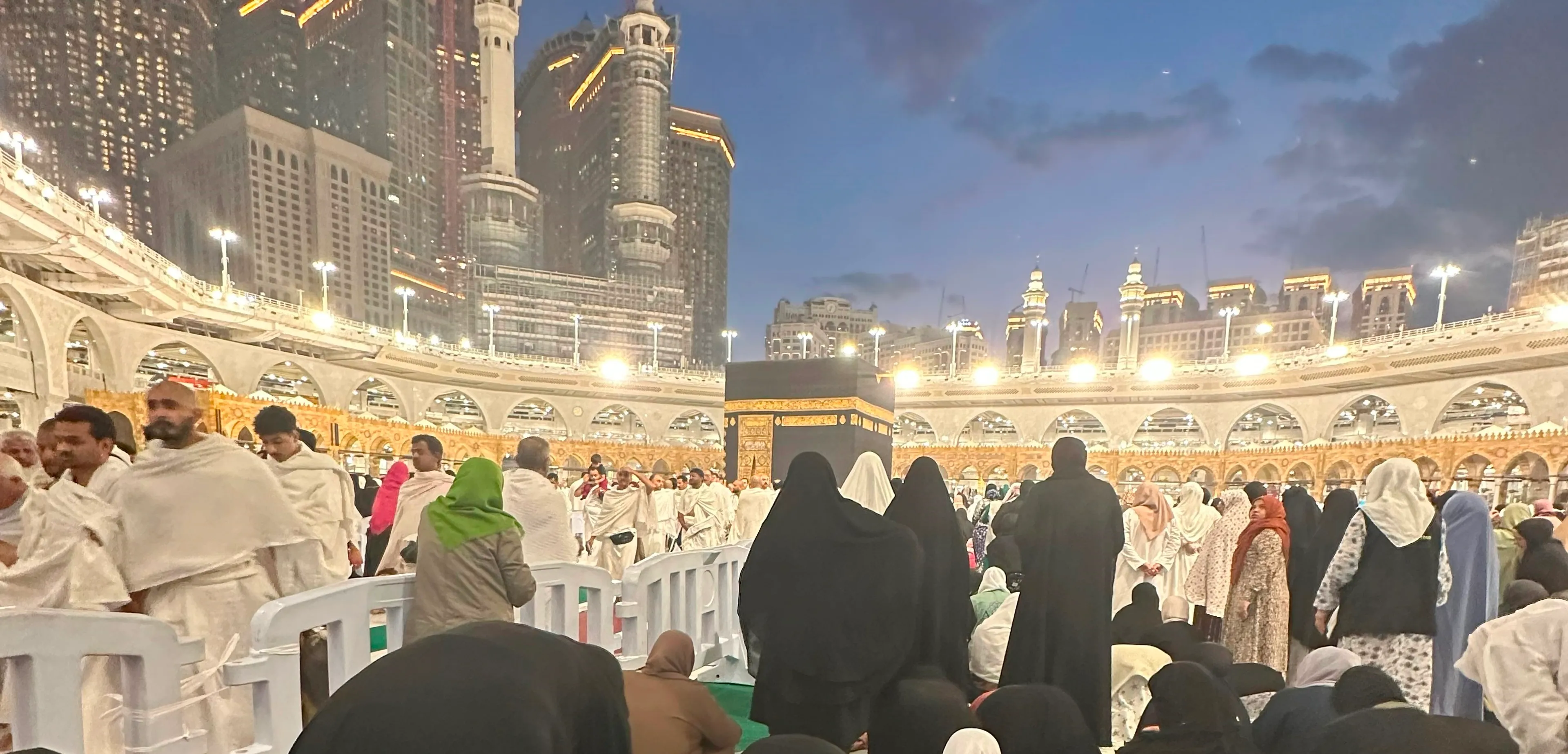 Капитал - Более 500 паломников погибли в Мекке из-за жары