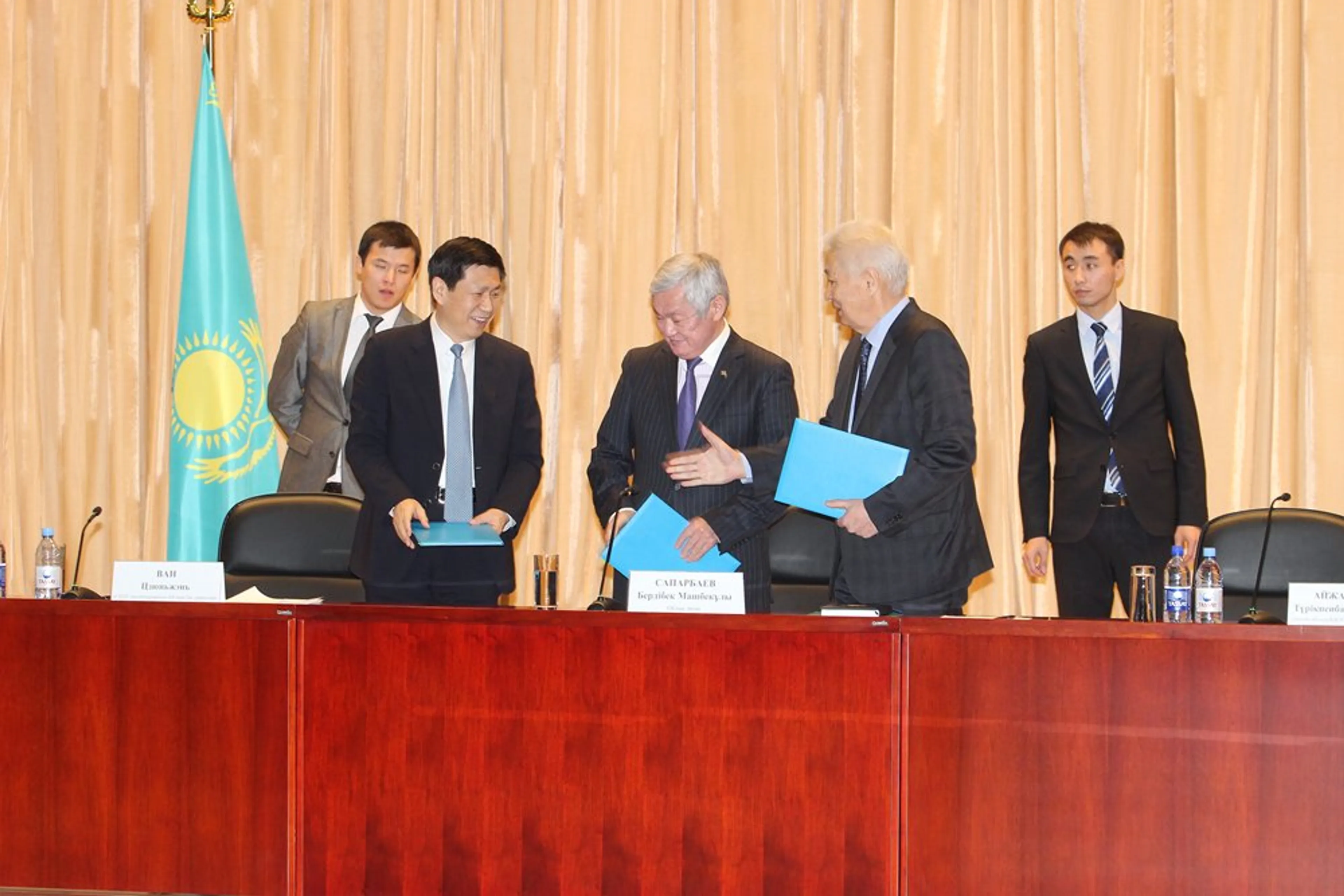 Капитал - Антикризисный меморандум подписали акимат, СНПС Актобемунайгаз и профсоюзы
