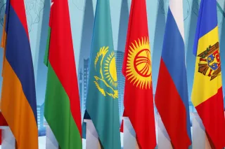 Капитал - ЕАБР не ожидает сверхвысокой мировой инфляции