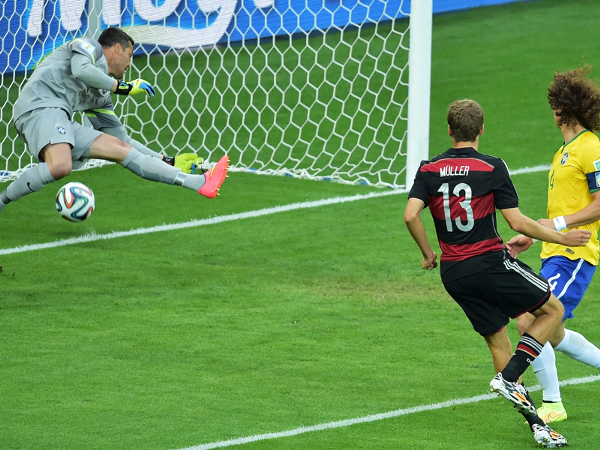 Капитал - Англичанин угадал счет матча Бразилия – Германия