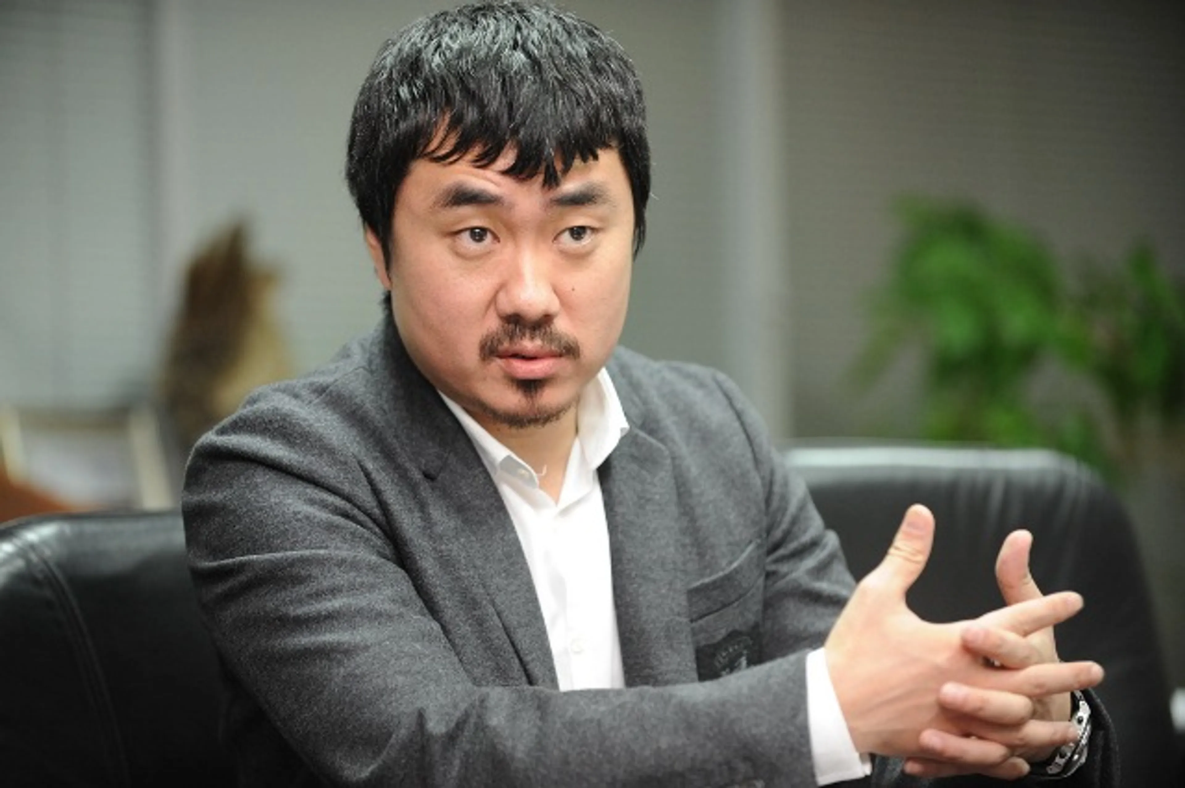 Капитал - Юрий Ким: «Продажам Bentley и Maserati кризис не помеха. Богатые и бедные были во все времена»