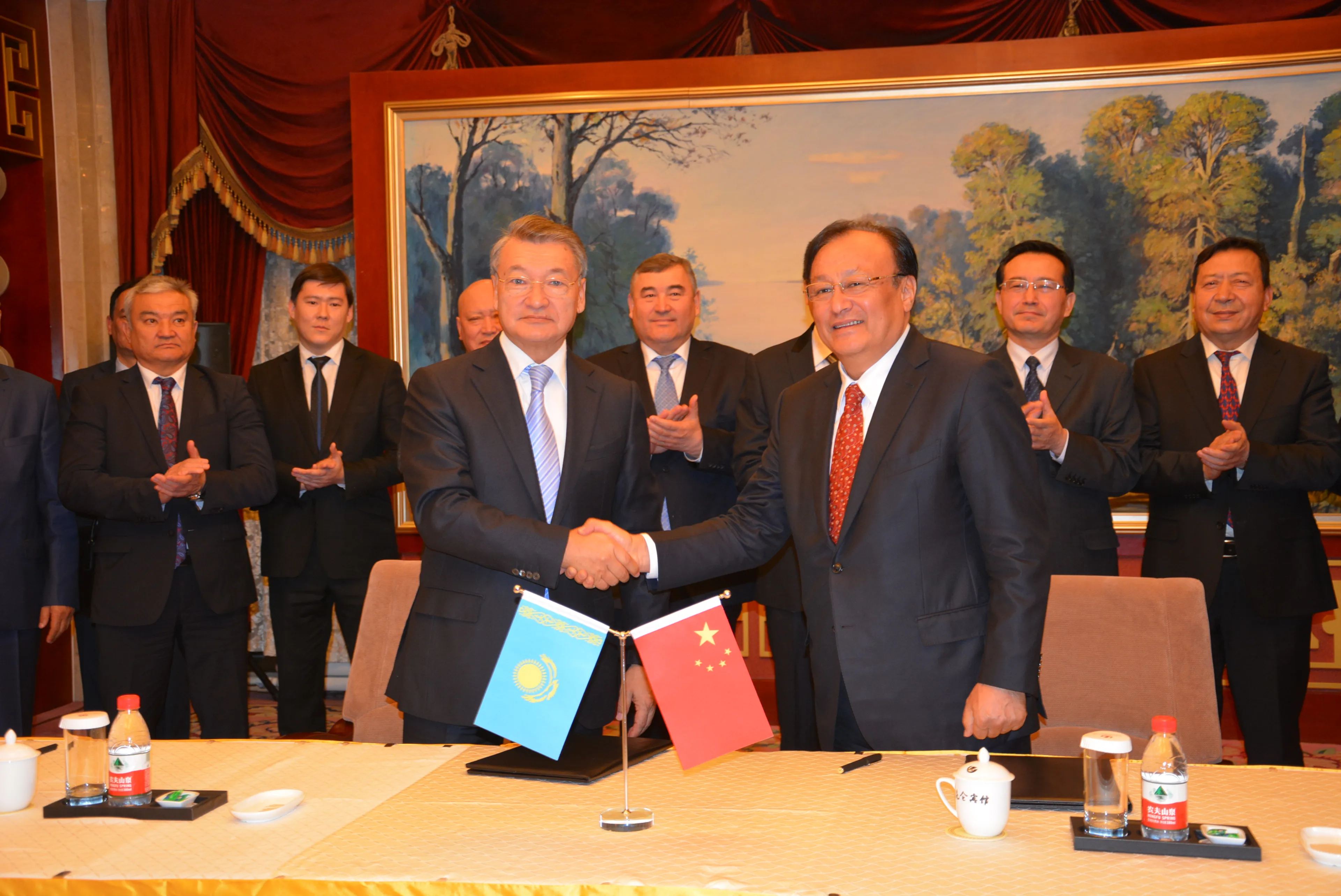 Капитал - Даниал Ахметов пригласил инвесторов Китая к сотрудничеству