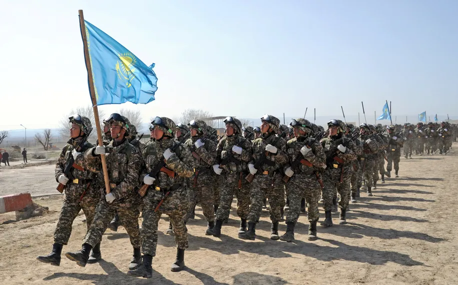 Капитал - На военной базе Отар готовятся к боевому параду