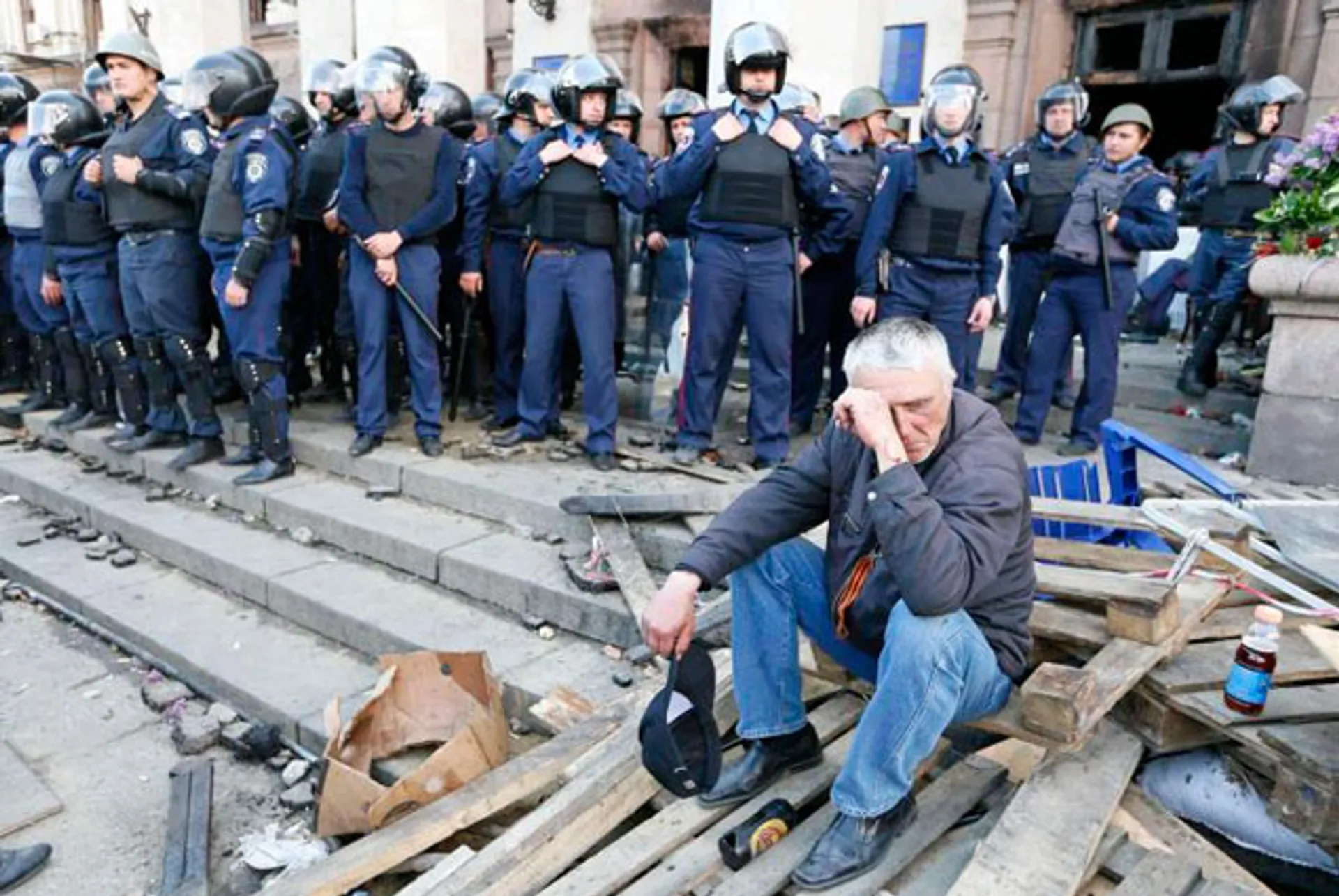 Капитал - Люди в Доме профсоюзов погибли не от дыма и огня