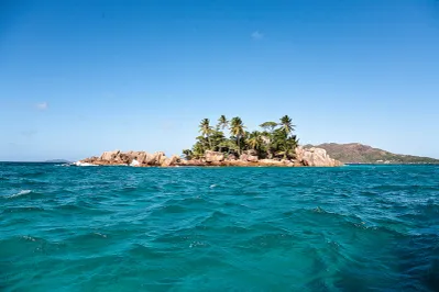 Египет передает два острова Саудовской Аравии