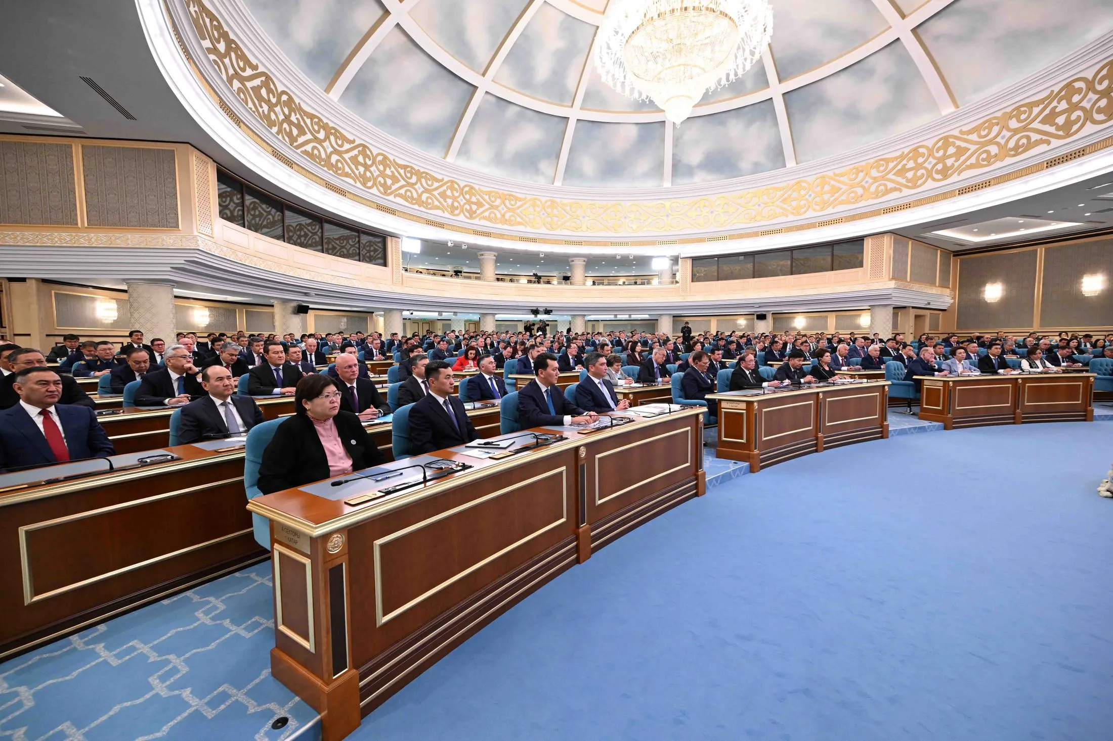 Правительство и Нацбанк должны действовать как одна команда 