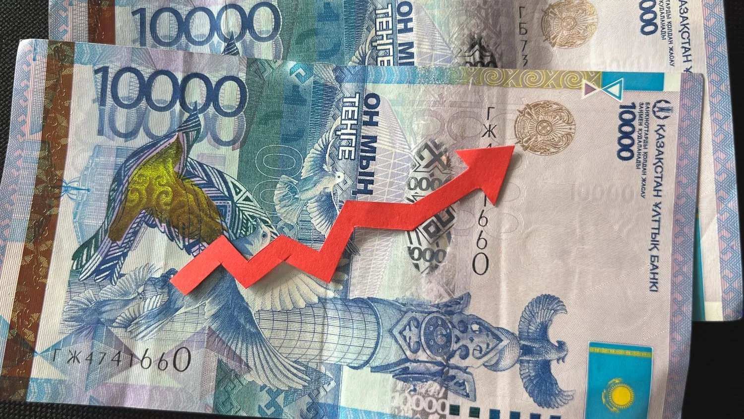 Спрос на автокредиты и займы под залог продолжает расти