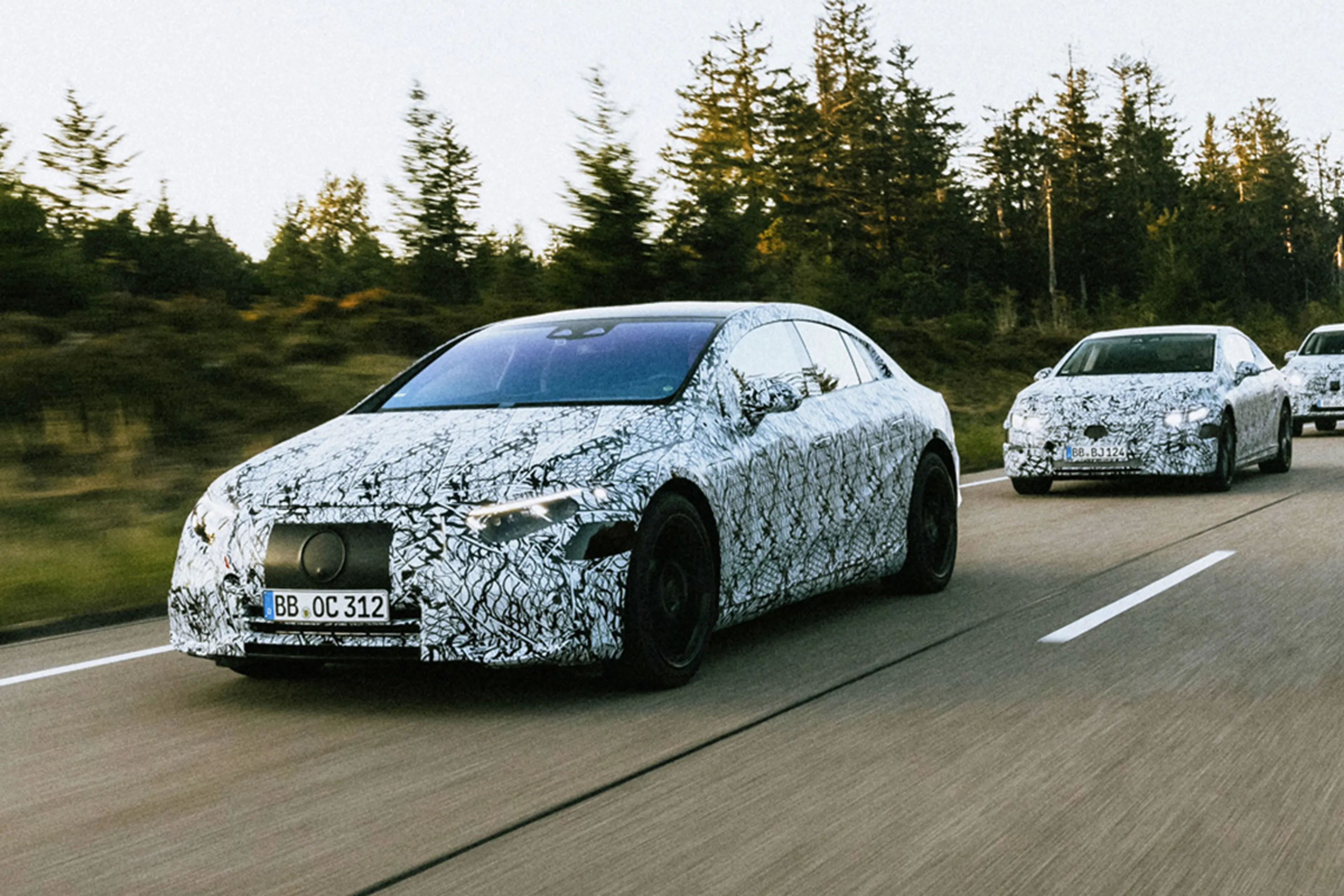 Капитал - Mercedes с электрокарами и без «механики», гибриды Mazda и Audi