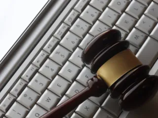 Капитал - Объекты госсобственности будут продавать в режиме on-line