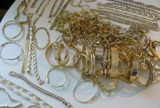 Капитал - В РК незаконно пытались завезти 22 кг золота