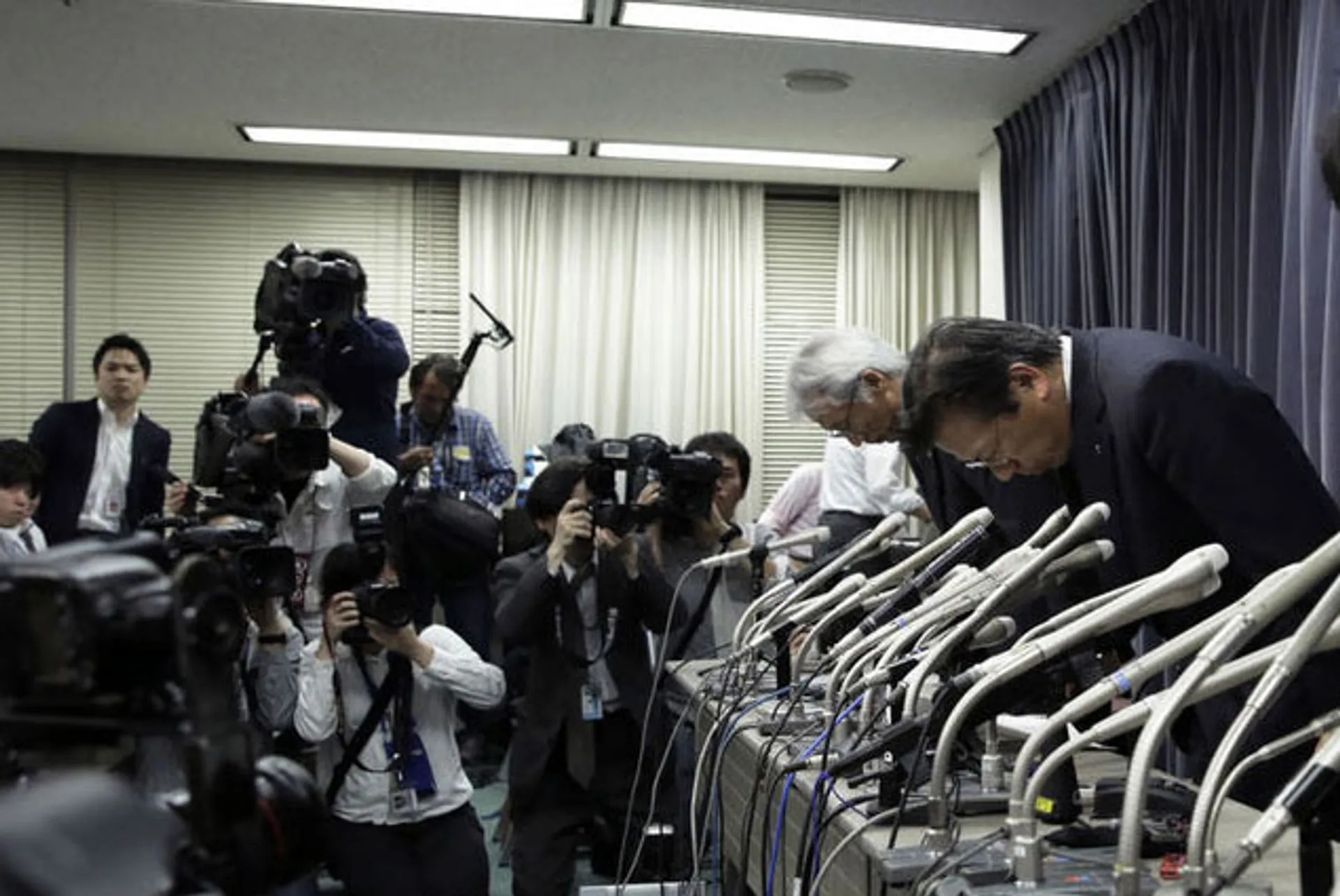 Капитал - Президент Mitsubishi решил уйти в отставку