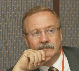 Капитал - Назначен член Конституционного совета РК