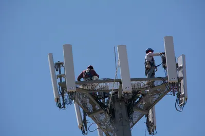 Чего опасаться вблизи базовых станций сотовых операторов?